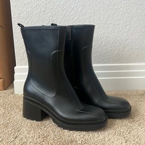Worn once chunky heel- square toe rain boots!